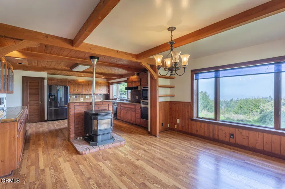 33451 Little Valley Road Fort Bragg, CA 95437