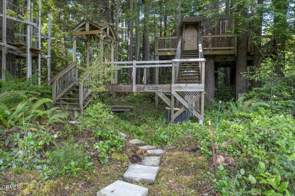 33451 Little Valley Road Fort Bragg, CA 95437