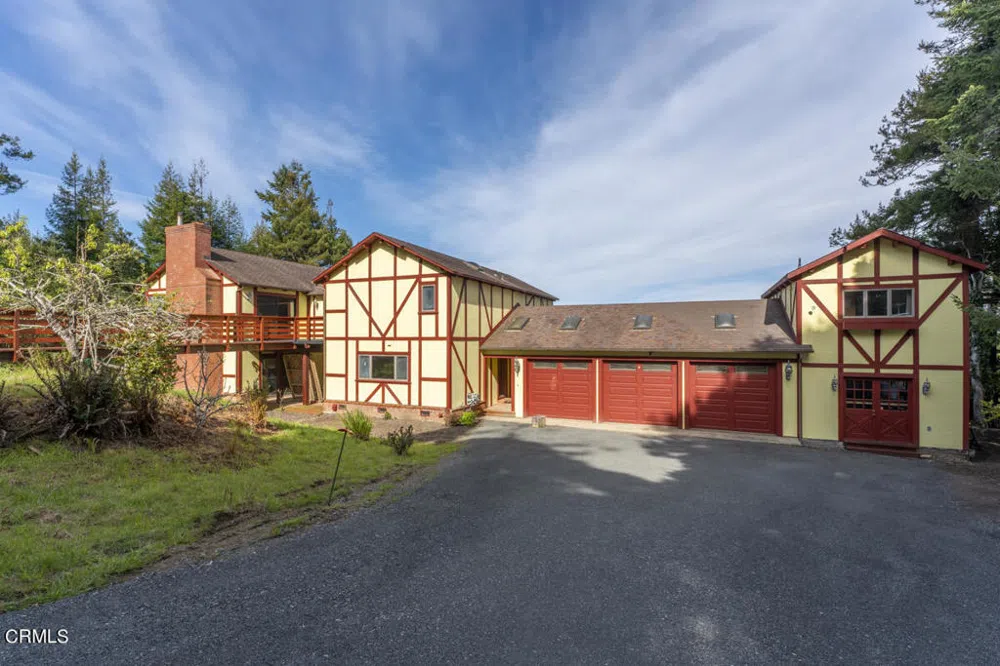 33451 Little Valley Road Fort Bragg, CA 95437