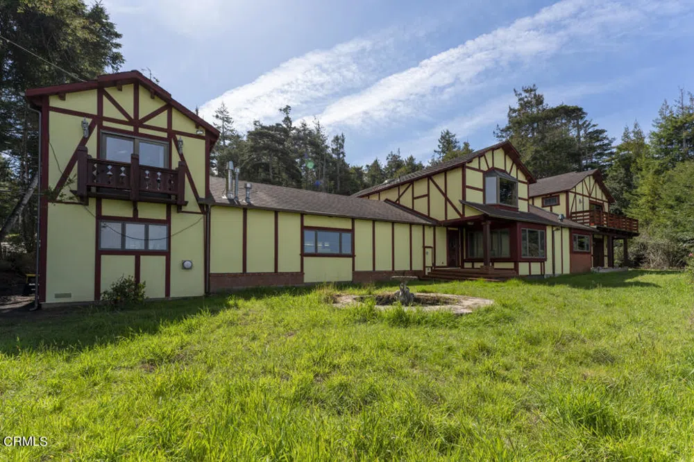 33451 Little Valley Road Fort Bragg, CA 95437