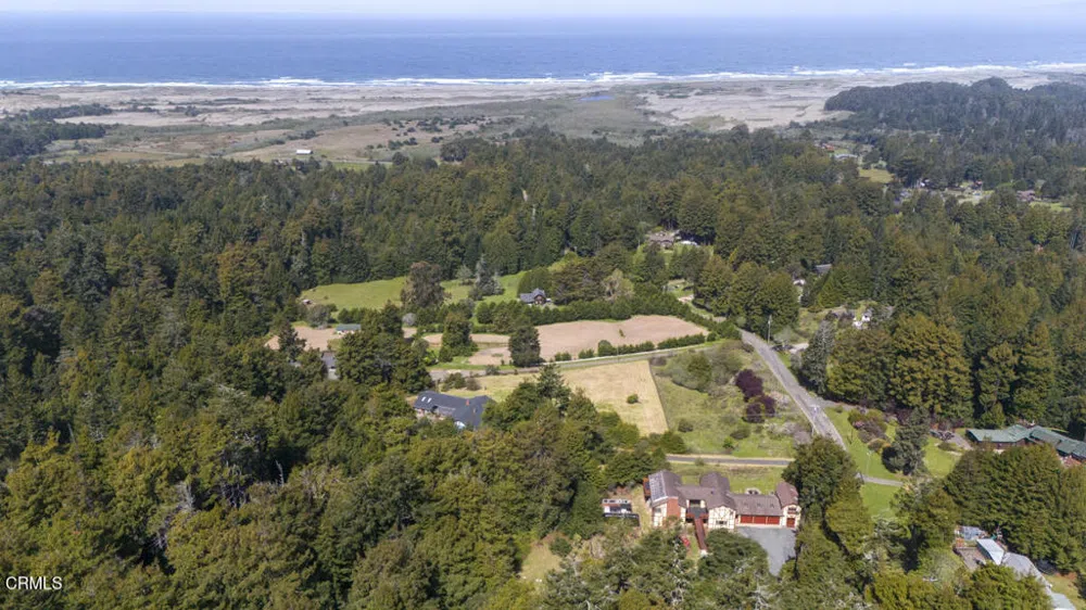 33451 Little Valley Road Fort Bragg, CA 95437