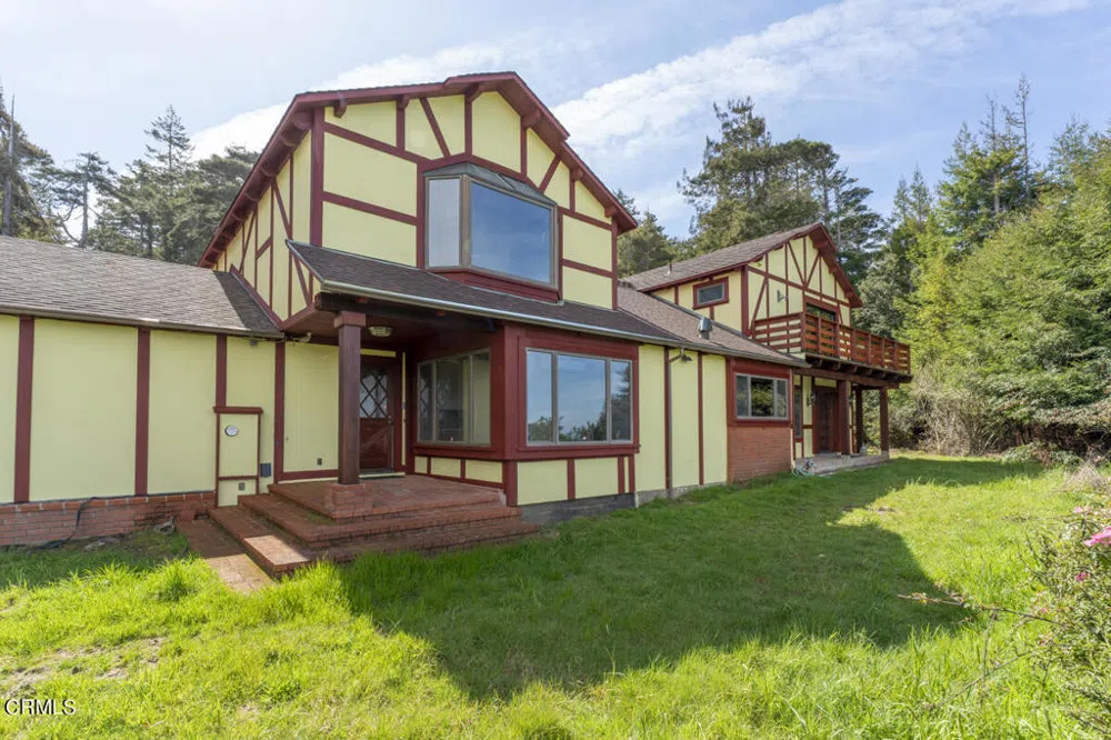 33451 Little Valley Road Fort Bragg, CA 95437