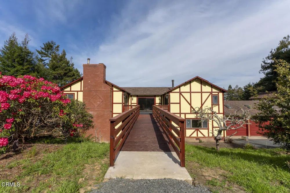 33451 Little Valley Road Fort Bragg, CA 95437