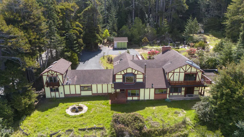 33451 Little Valley Road Fort Bragg, CA 95437