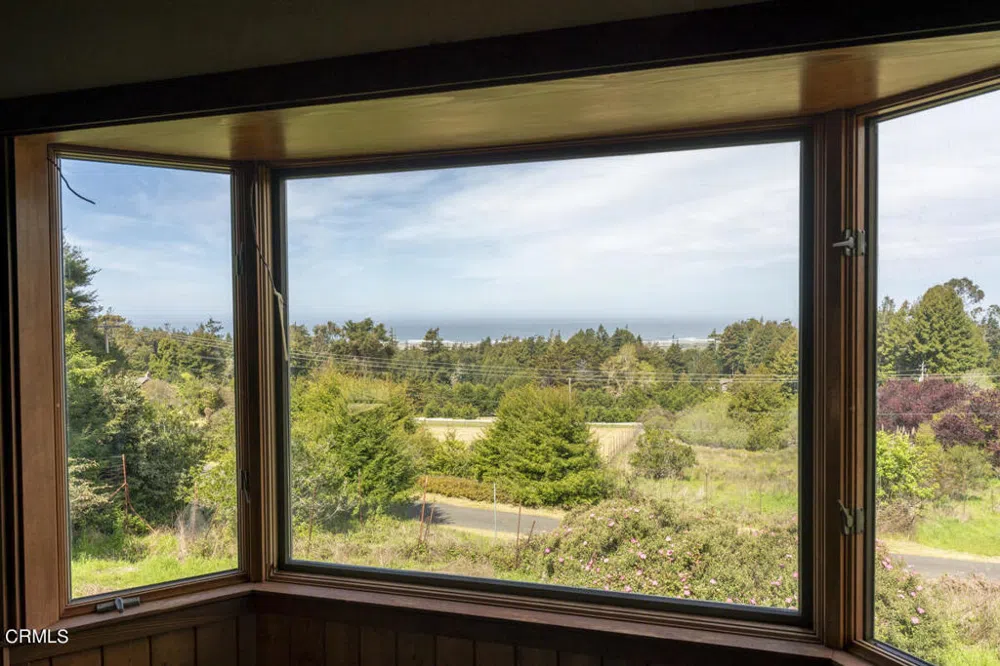 33451 Little Valley Road Fort Bragg, CA 95437