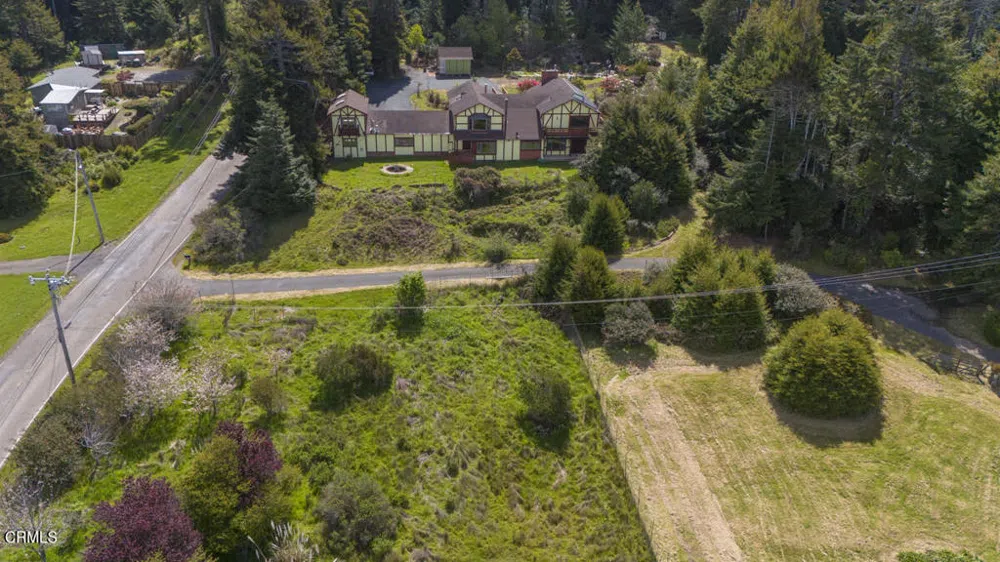 33451 Little Valley Road Fort Bragg, CA 95437