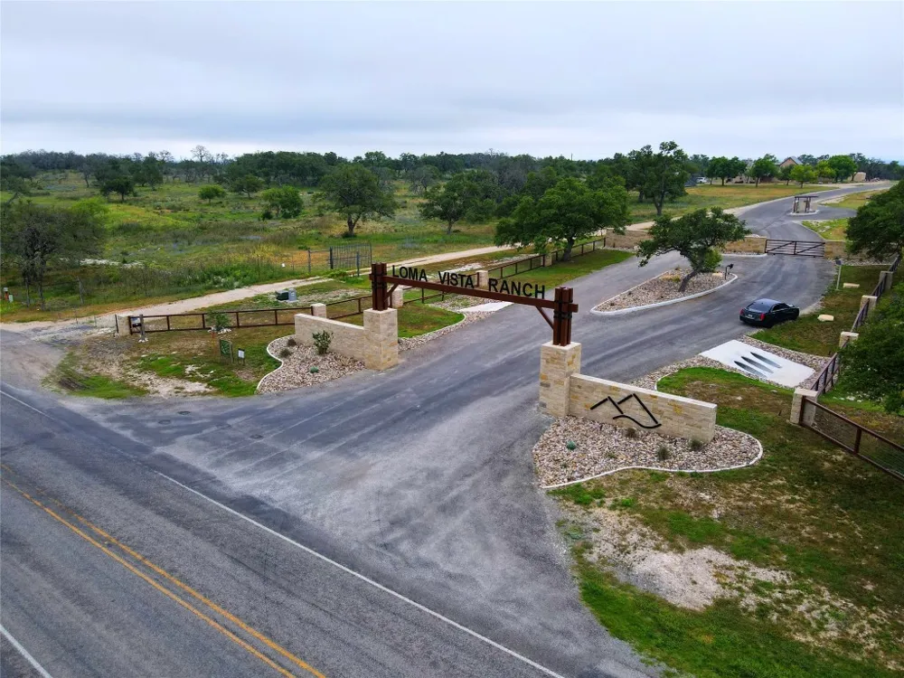 150 Cattlemans Crossing Drive Kerrville, TX 78631