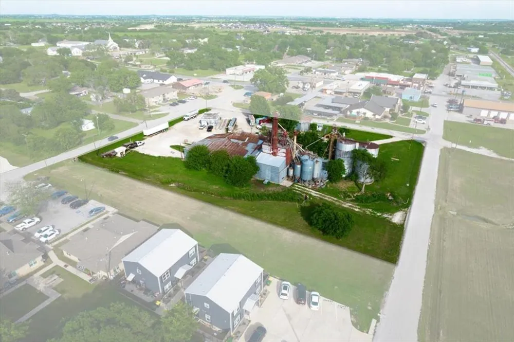 201 W Godley Avenue Godley, TX 76044