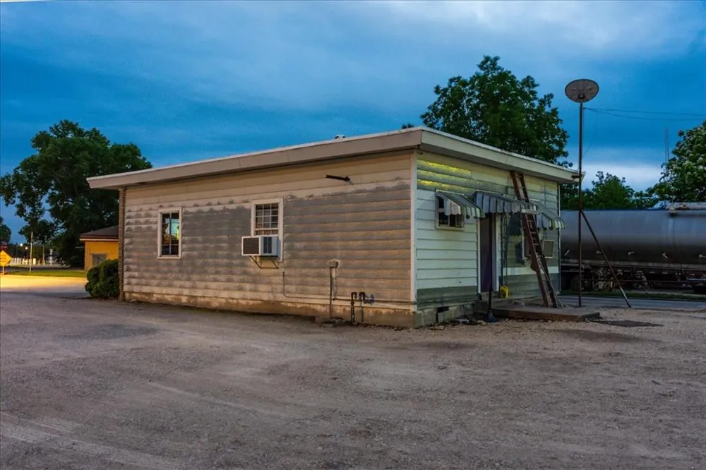 201 W Godley Avenue Godley, TX 76044