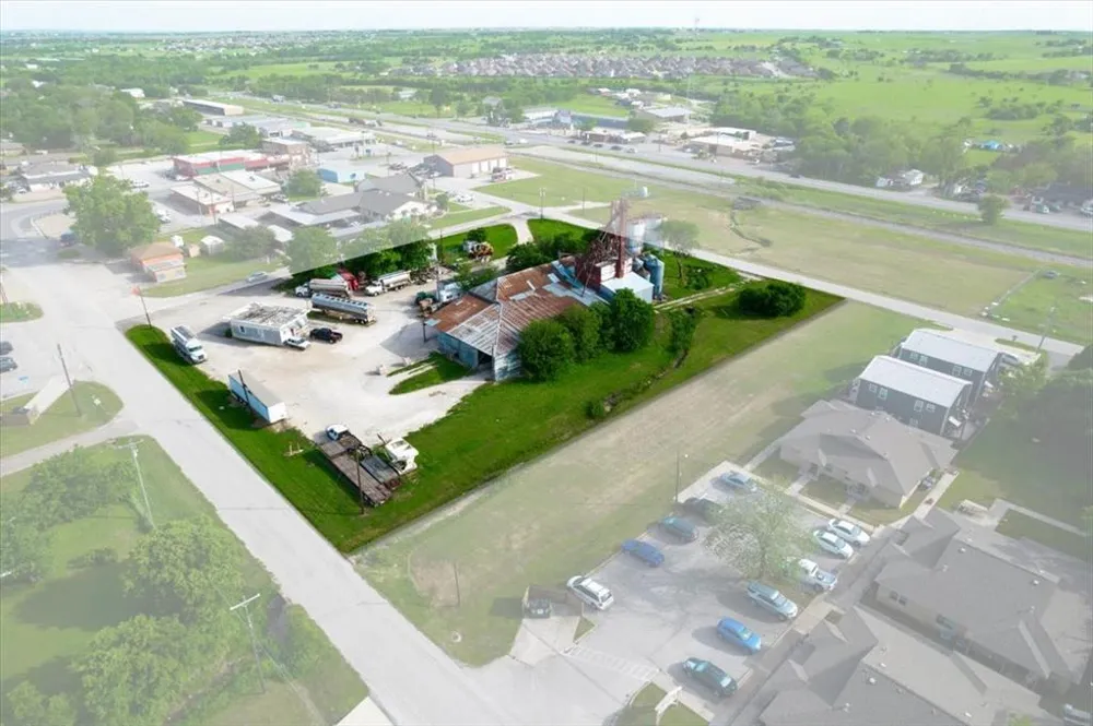 201 W Godley Avenue Godley, TX 76044