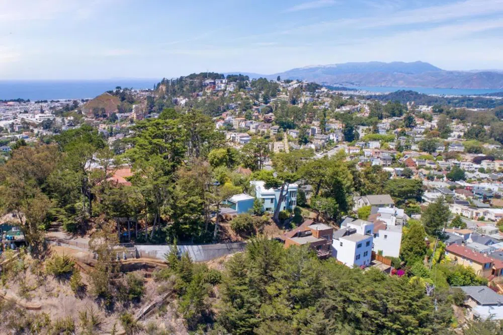 285 Edgehill Way San Francisco, CA 94127