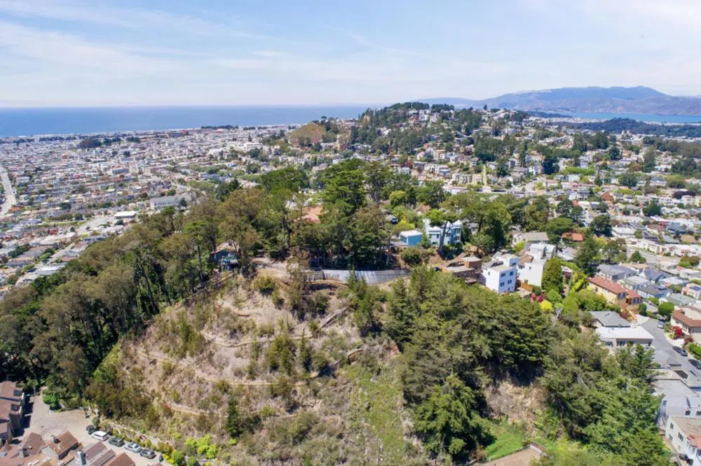 285 Edgehill Way San Francisco, CA 94127
