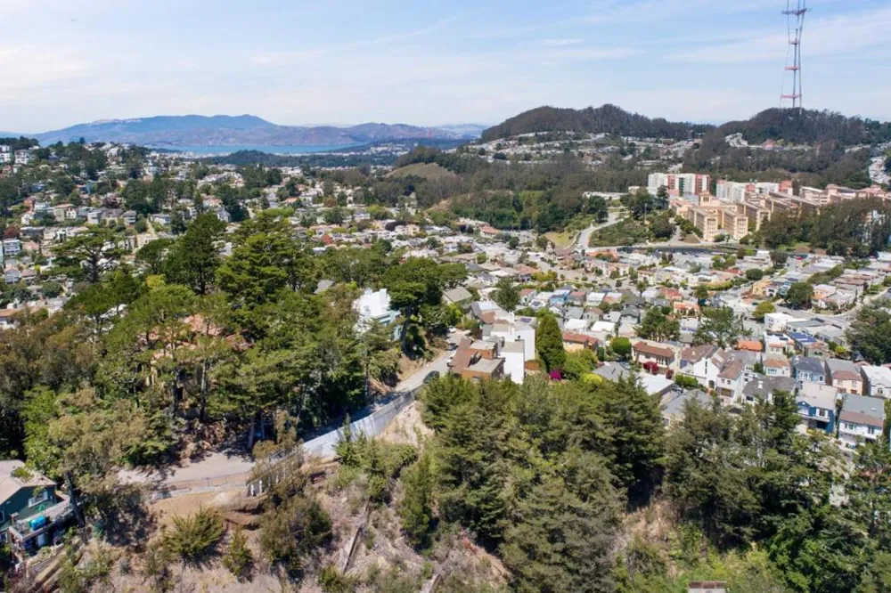 285 Edgehill Way San Francisco, CA 94127
