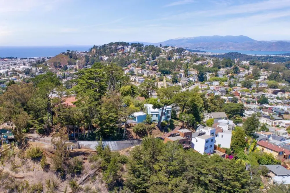 285 Edgehill Way San Francisco, CA 94127
