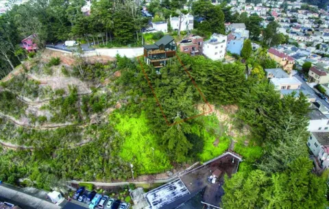 285 Edgehill Way