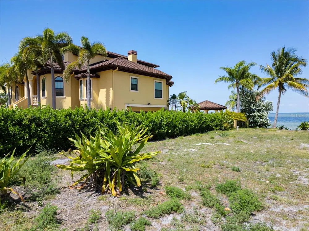 1013 SYMPHONY ISLES BOULEVARD Apollo Beach, FL 33572