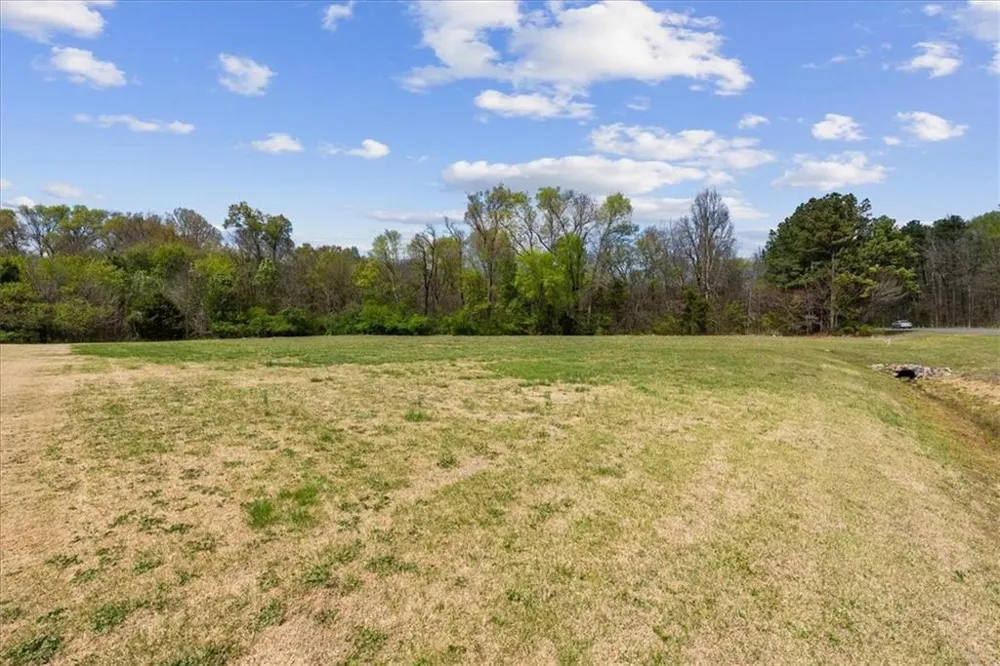 326 Curtis Parkway NE Calhoun, GA 30701