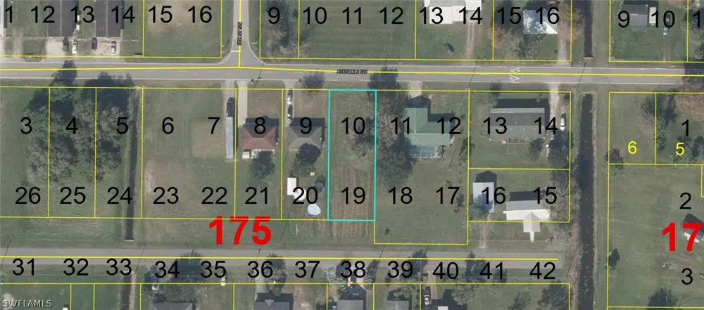 Avenue R SW Moore Haven, FL 33471