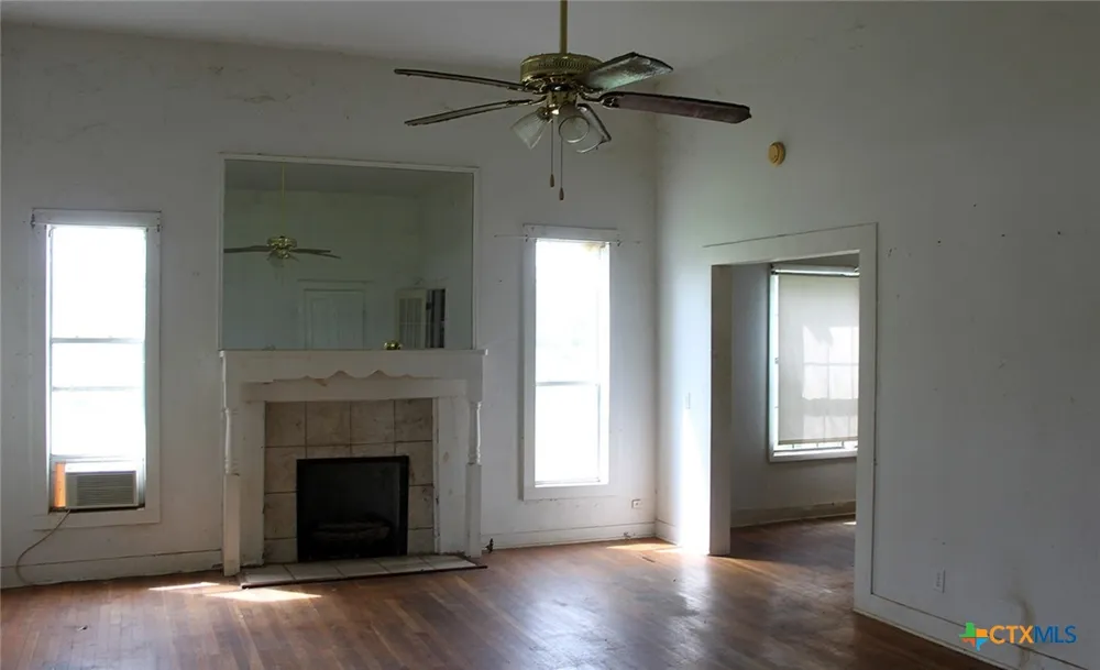 108 Sorrel Street Red Rock, TX 78662