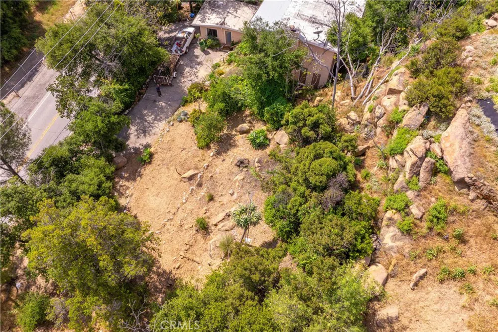 8657 VALLEY CIRCLE BOULEVARD West Hills, CA 91304