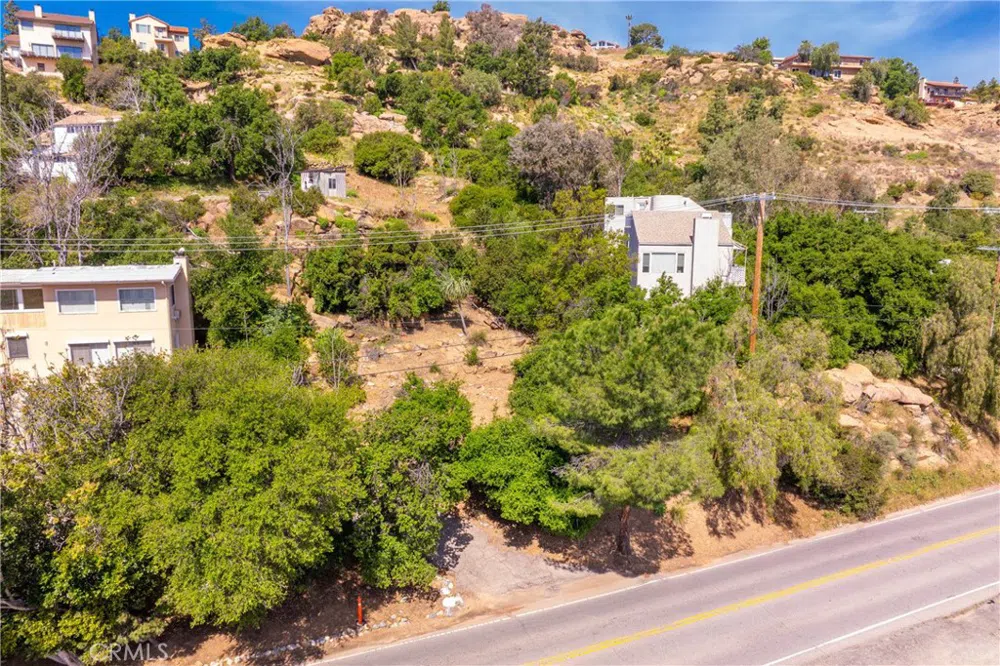 8657 VALLEY CIRCLE BOULEVARD West Hills, CA 91304