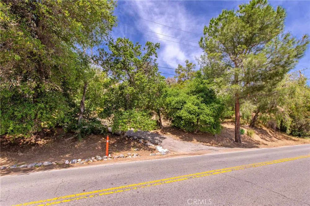 8657 VALLEY CIRCLE BOULEVARD West Hills, CA 91304