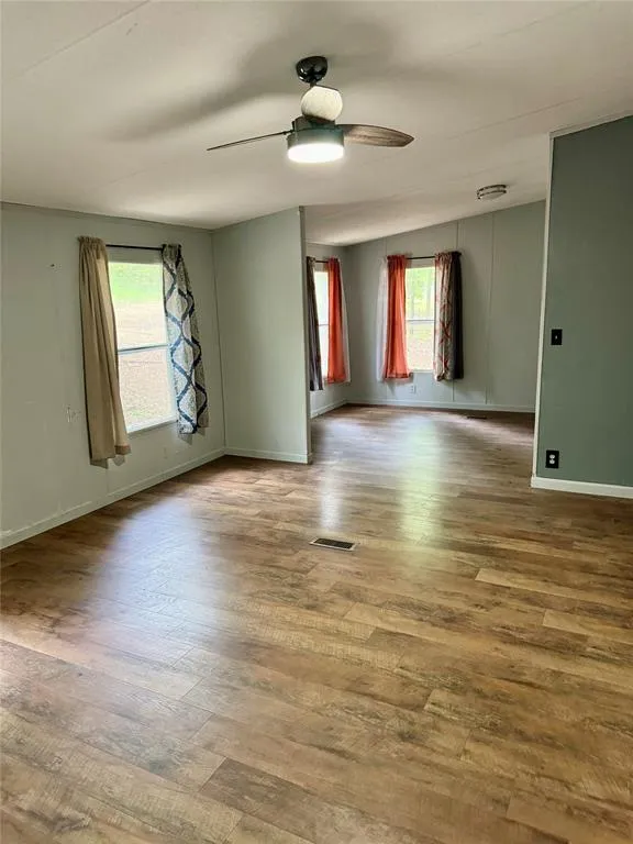 21179 STANDRIDGE E Atoka, OK 72525