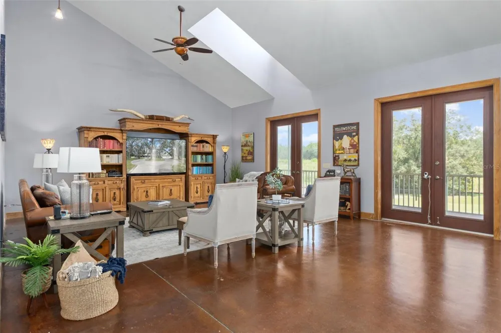 8123 S LECANTO HIGHWAY Lecanto, FL 34461