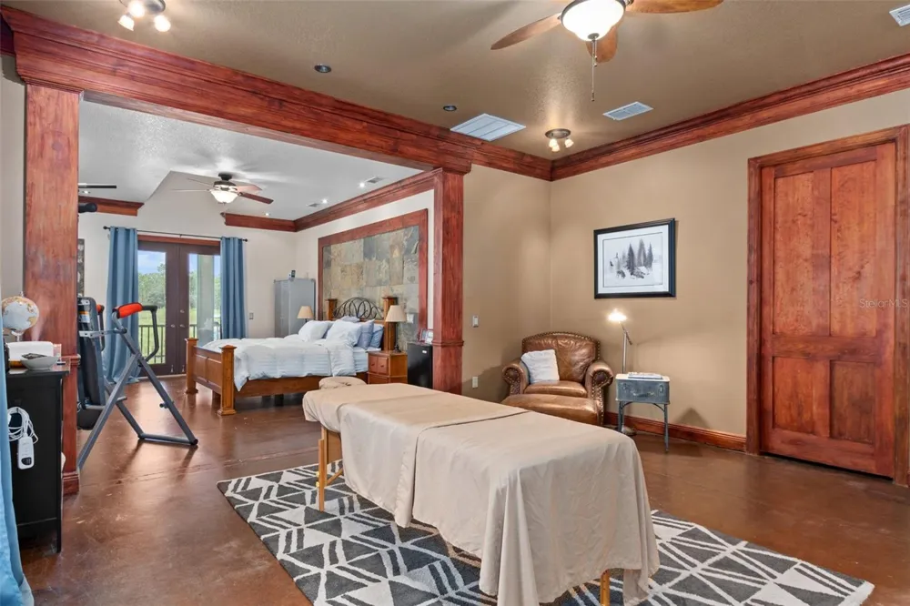 8123 S LECANTO HIGHWAY Lecanto, FL 34461