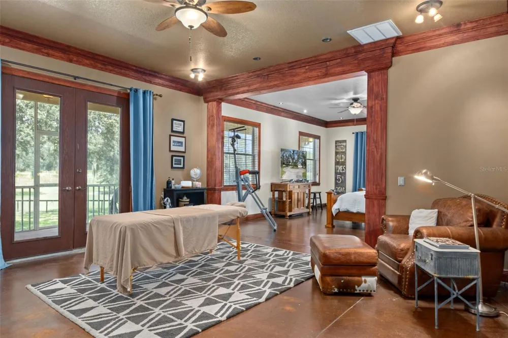 8123 S LECANTO HIGHWAY Lecanto, FL 34461