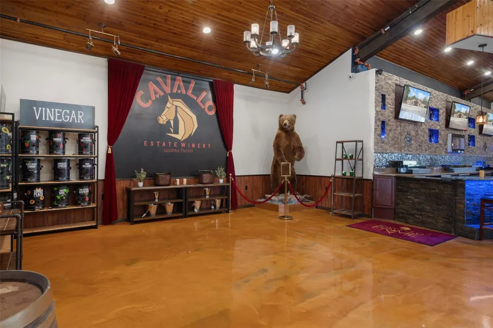 8123 S LECANTO HIGHWAY Lecanto, FL 34461