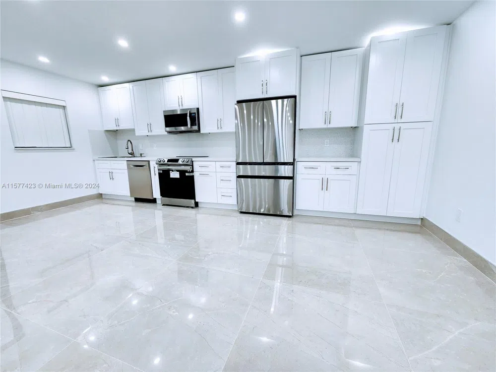 11930 NE 19th Dr #3 North Miami, FL 33181