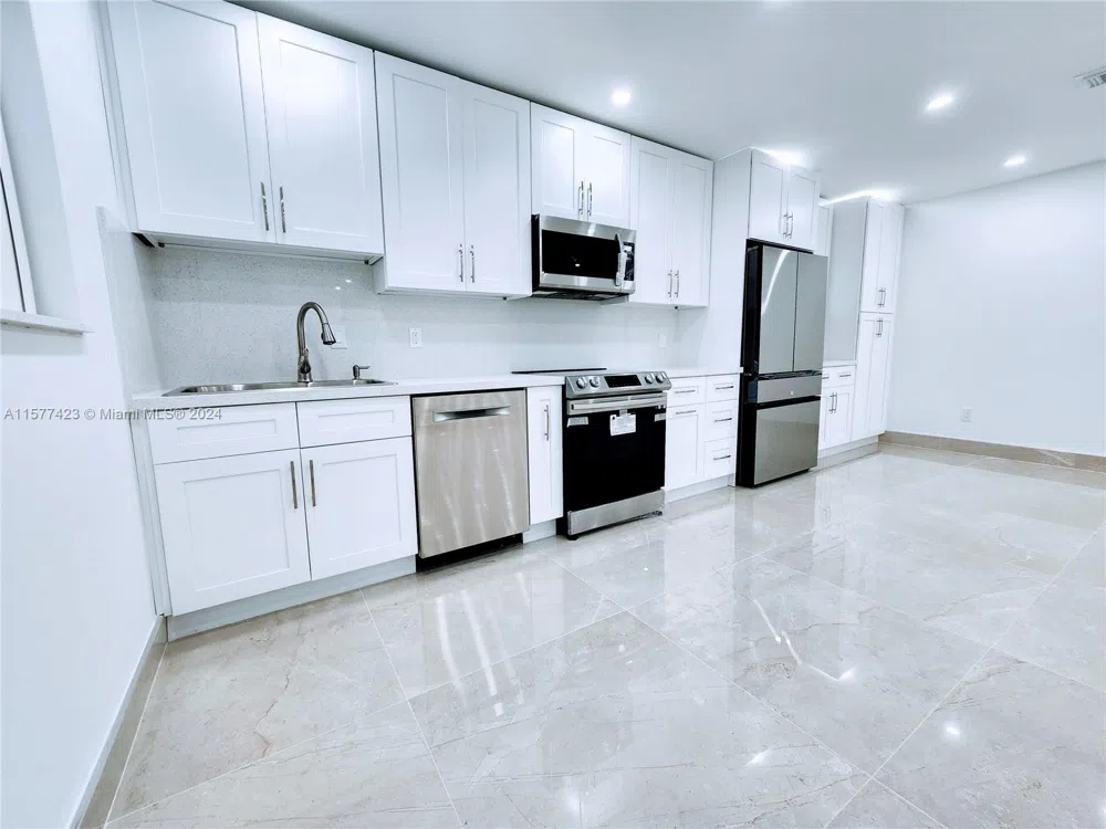 11930 NE 19th Dr #3 North Miami, FL 33181