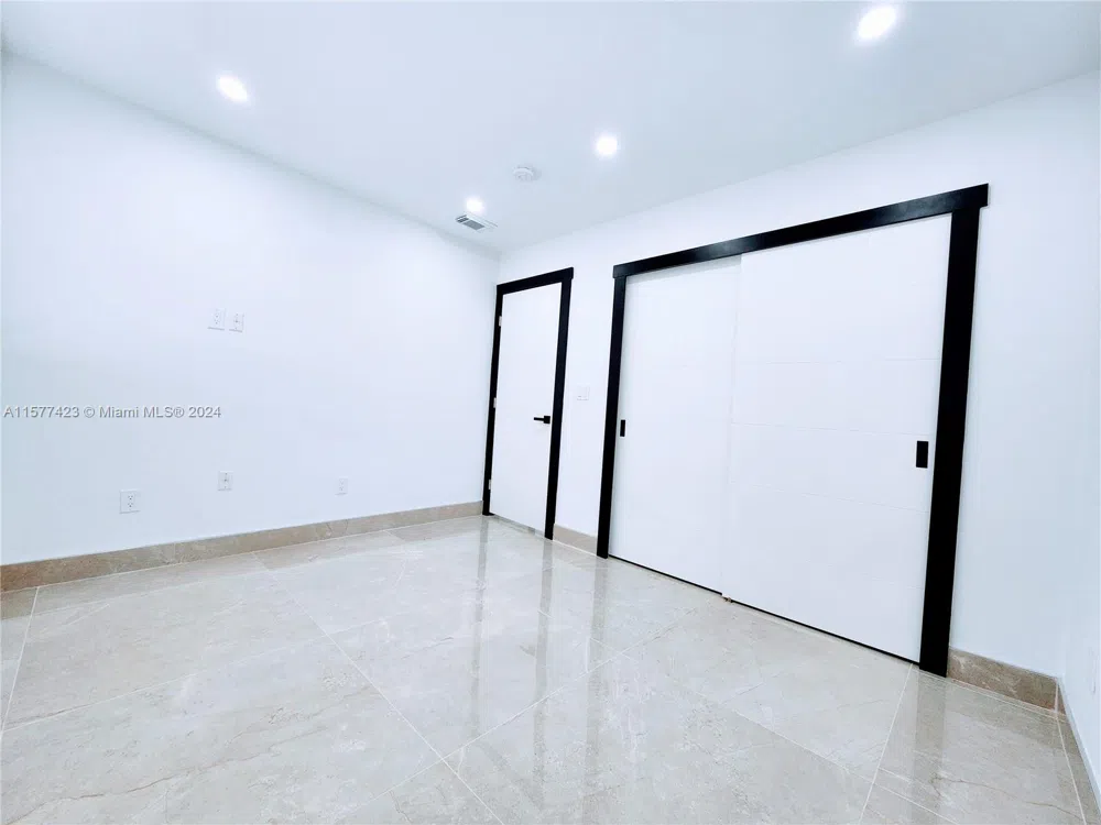 11930 NE 19th Dr #3 North Miami, FL 33181