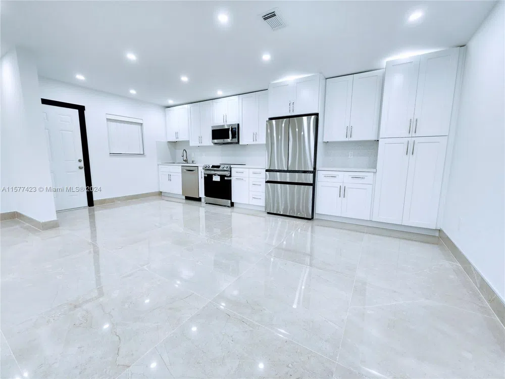 11930 NE 19th Dr #3 North Miami, FL 33181