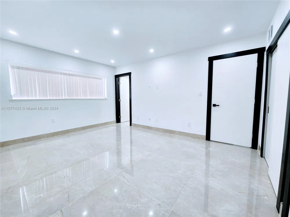 11930 NE 19th Dr #3 North Miami, FL 33181