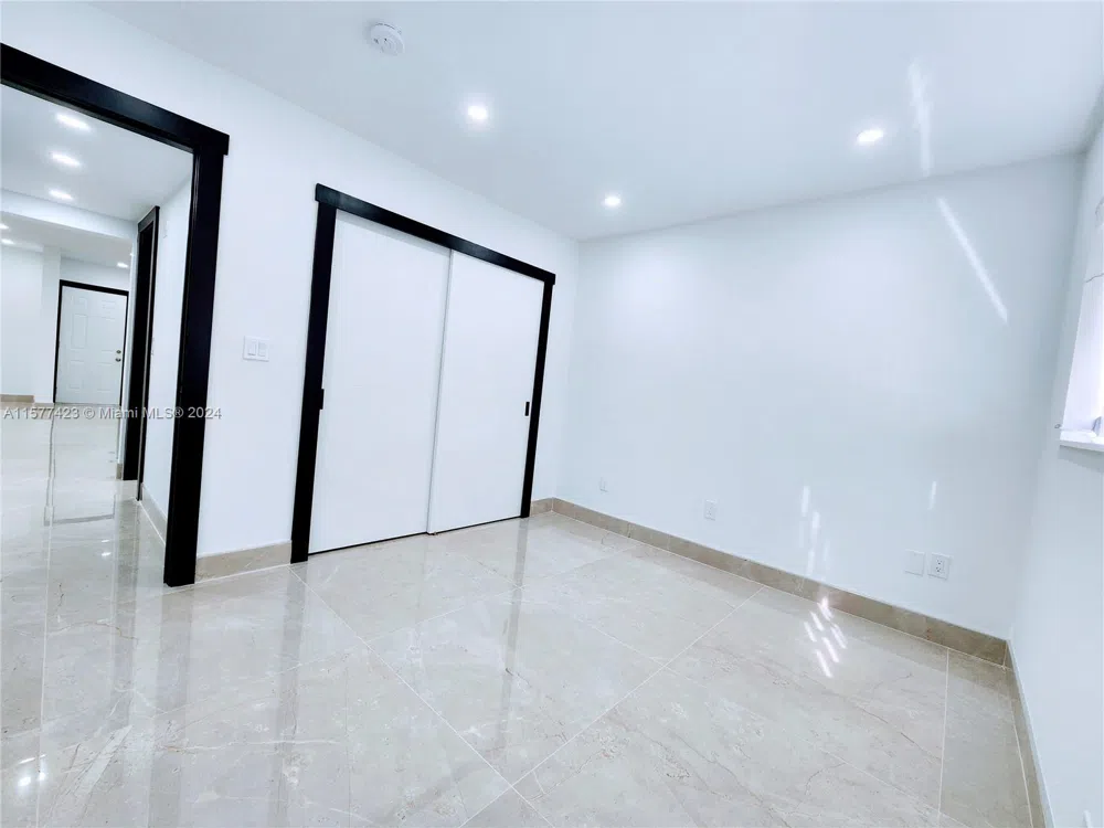11930 NE 19th Dr #3 North Miami, FL 33181