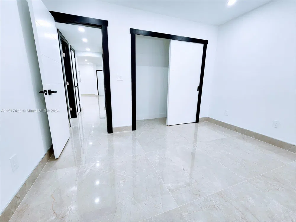 11930 NE 19th Dr #3 North Miami, FL 33181