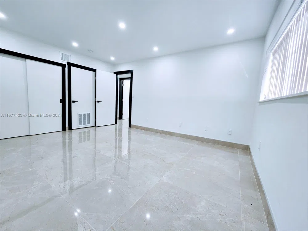 11930 NE 19th Dr #3 North Miami, FL 33181