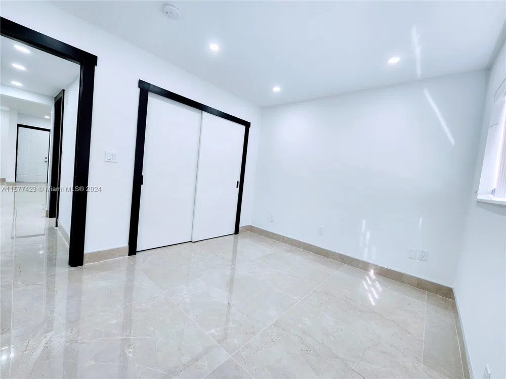11930 NE 19th Dr #3 North Miami, FL 33181