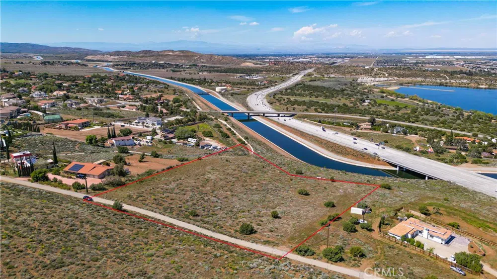 Lakeview Drive Palmdale, CA 93551