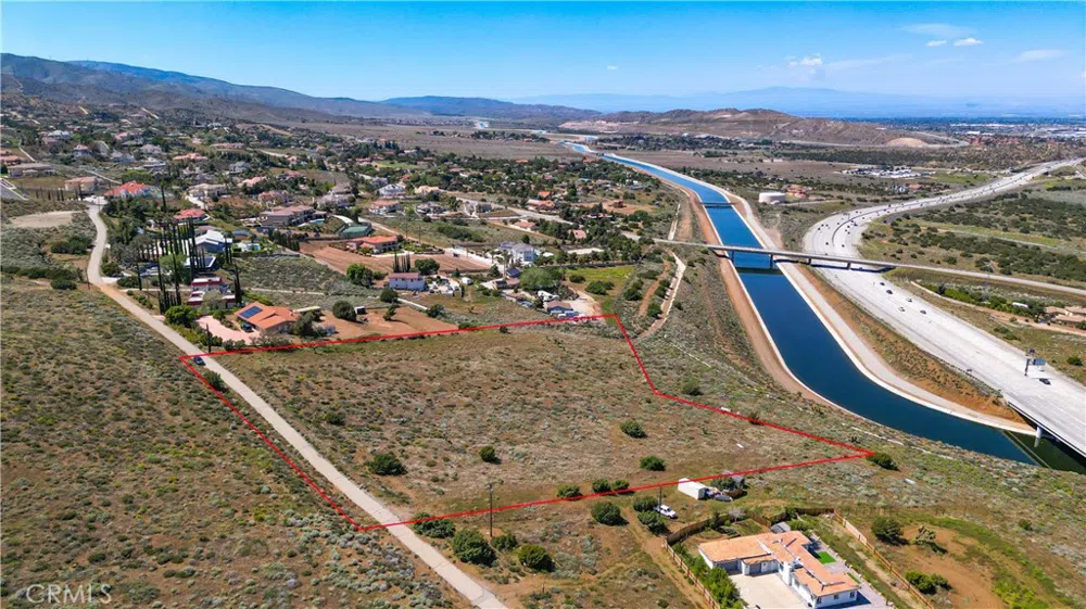 Lakeview Drive Palmdale, CA 93551