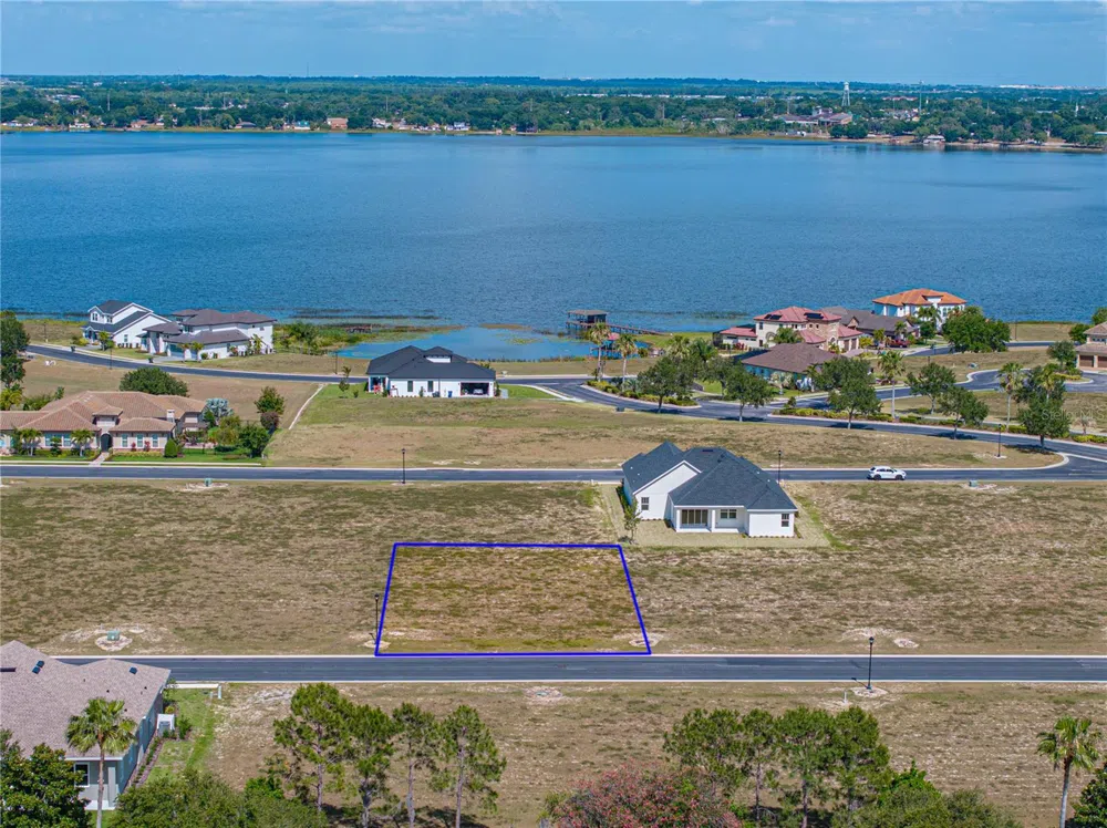 158 BLAZING STAR AVENUE Lake Alfred, FL 33850