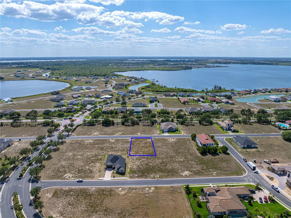 158 BLAZING STAR AVENUE Lake Alfred, FL 33850