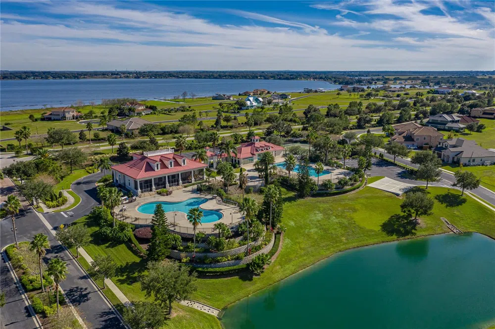 158 BLAZING STAR AVENUE Lake Alfred, FL 33850