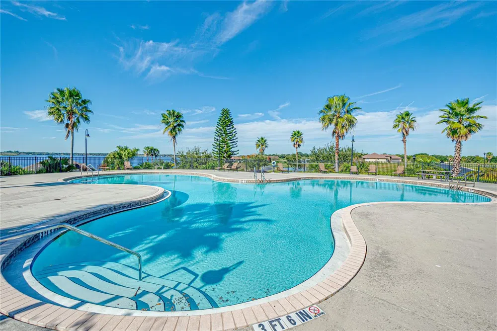 158 BLAZING STAR AVENUE Lake Alfred, FL 33850