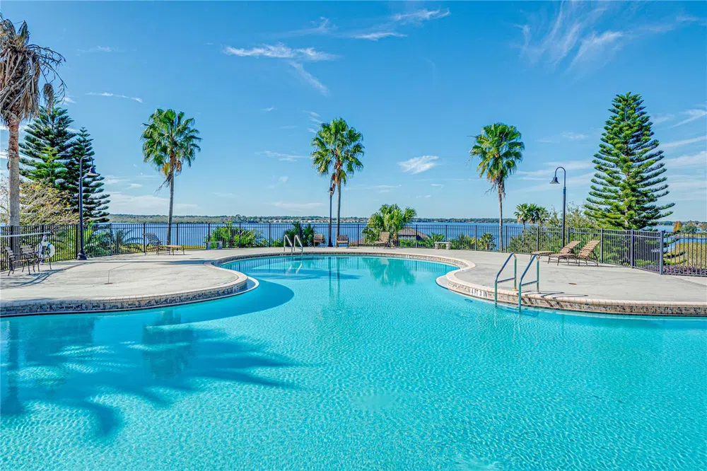 158 BLAZING STAR AVENUE Lake Alfred, FL 33850