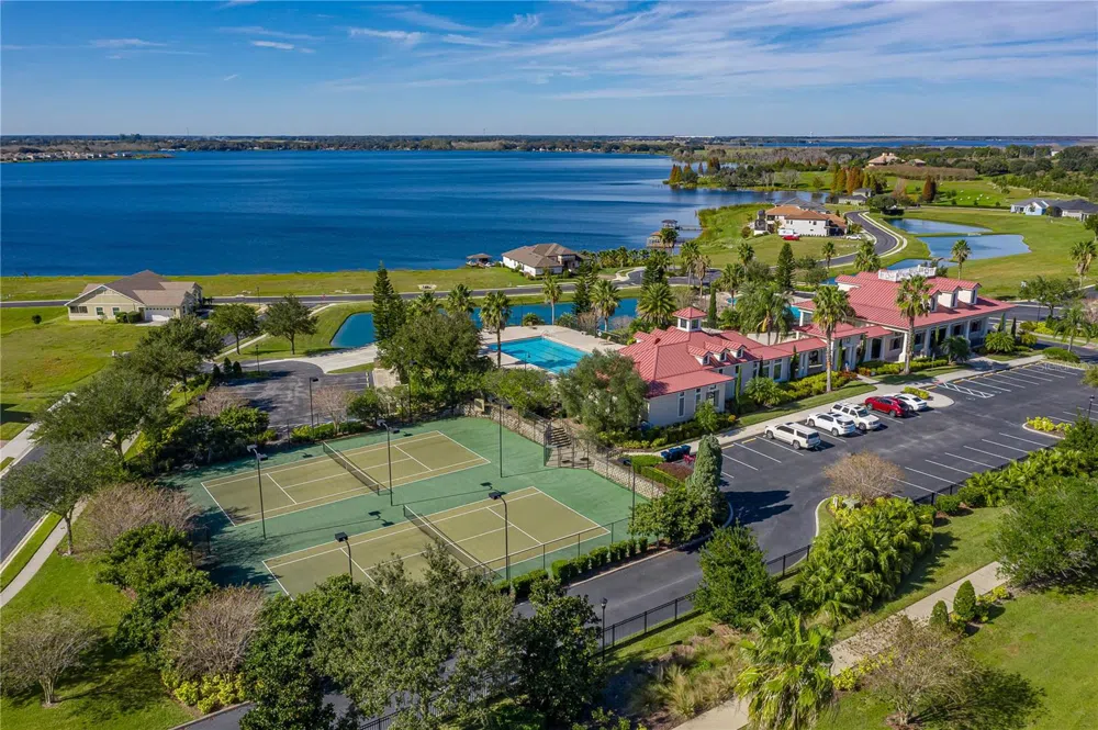 158 BLAZING STAR AVENUE Lake Alfred, FL 33850