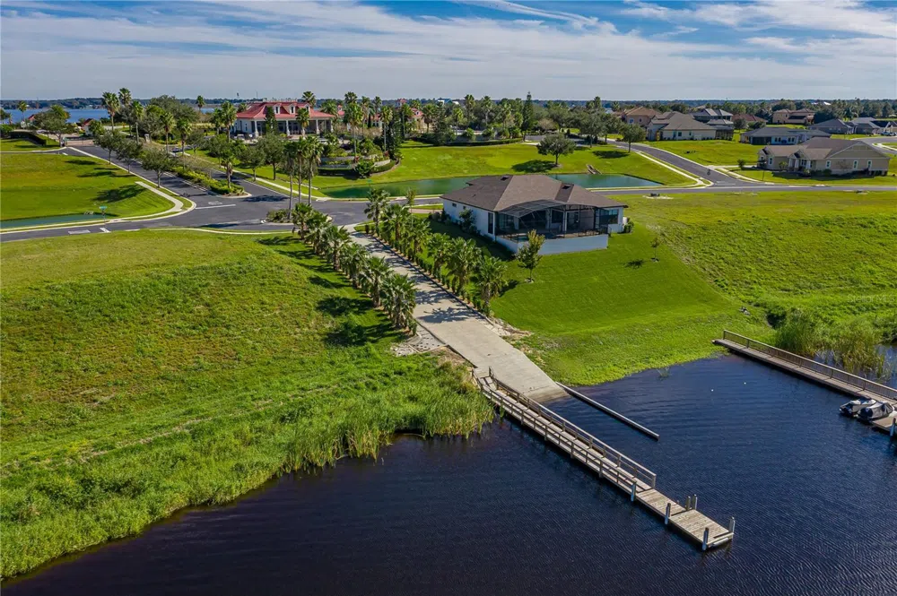 158 BLAZING STAR AVENUE Lake Alfred, FL 33850