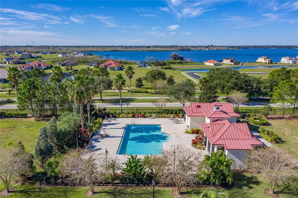 158 BLAZING STAR AVENUE Lake Alfred, FL 33850